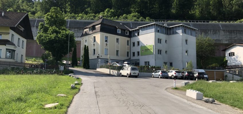 CHECKING IN – HOSTEL MARMOTA INNSBRUCK